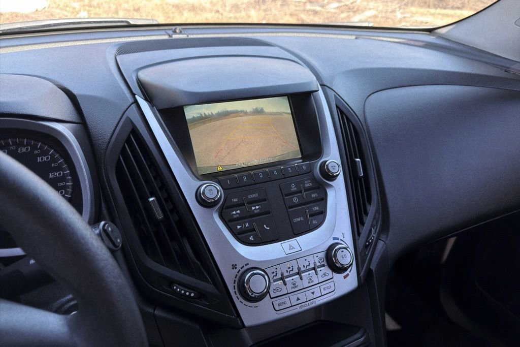 Used 2017 Chevrolet Equinox LS image 10