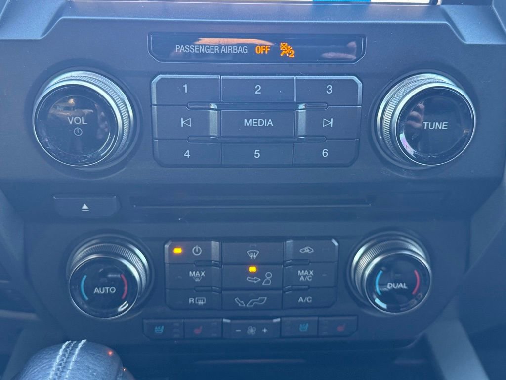 Used 2017 Ford F150 Raptor w/ Equipment Group 802A Luxury image 30