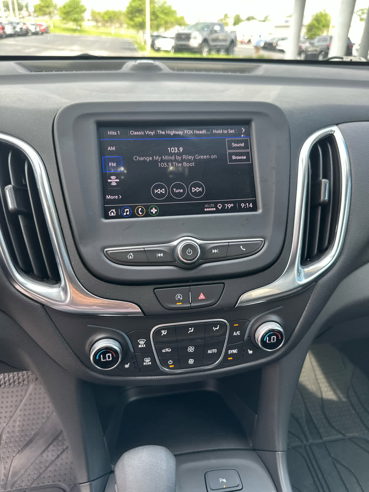 Used 2024 Chevrolet Equinox LT w/ LPO, Floor Liner Package FWD image 20