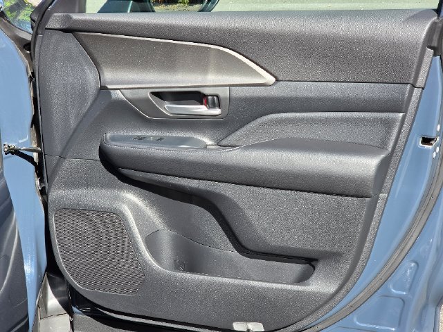 Used 2024 Toyota Grand Highlander AWD Hybrid image 10