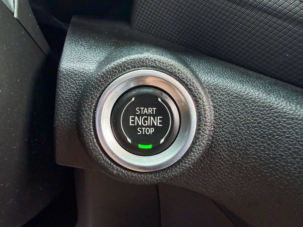 Used 2021 Chevrolet TrailBlazer LT w/ Convenience Package AWD/4WD image 23