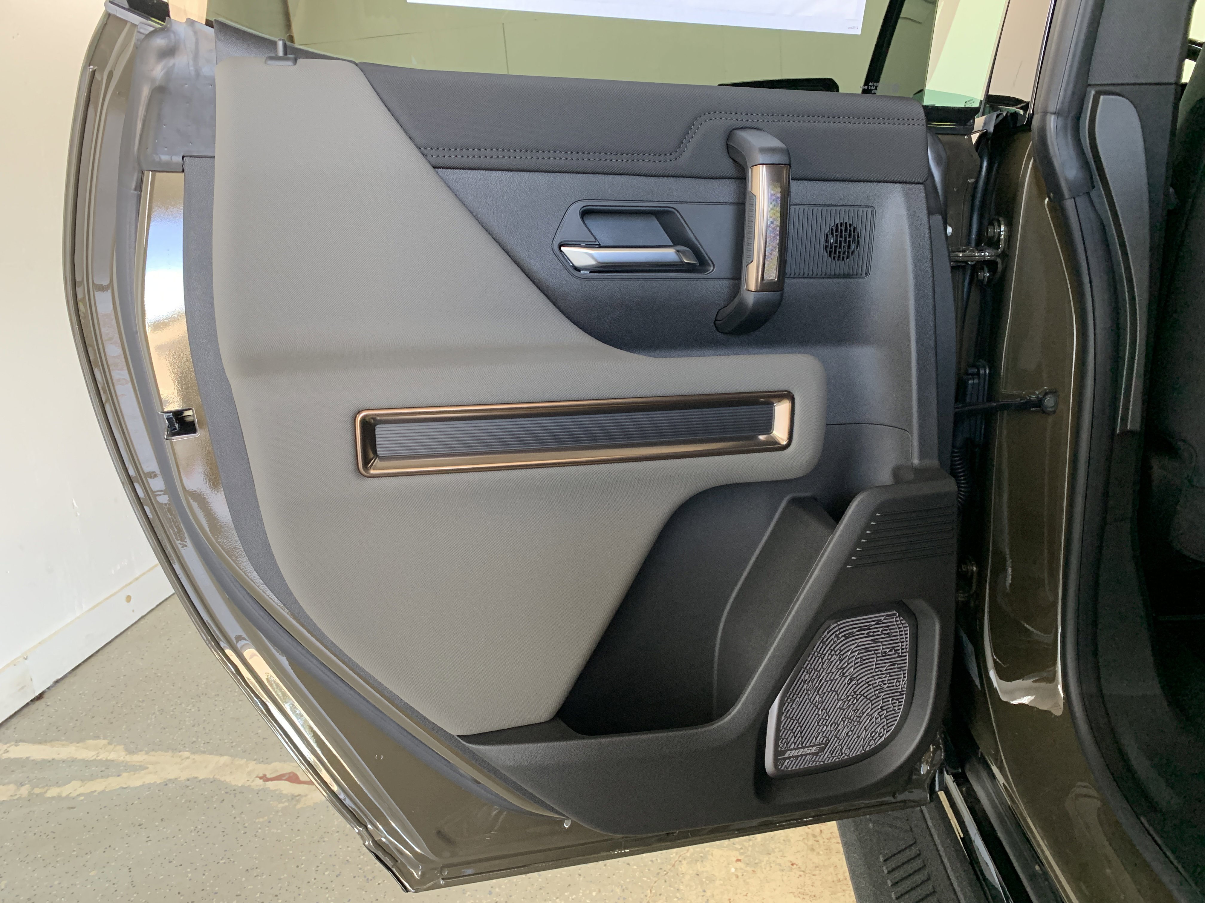 New 2025 GMC Hummer EV 2X image 47