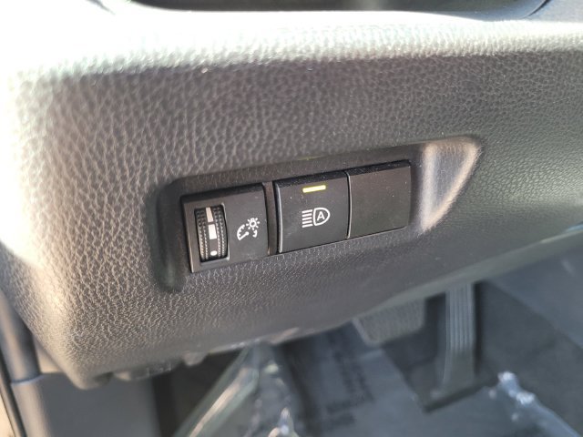 Used 2024 Toyota RAV4 XLE FWD image 19