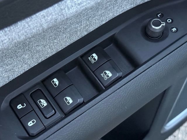 Used 2024 Jeep Compass Latitude image 26