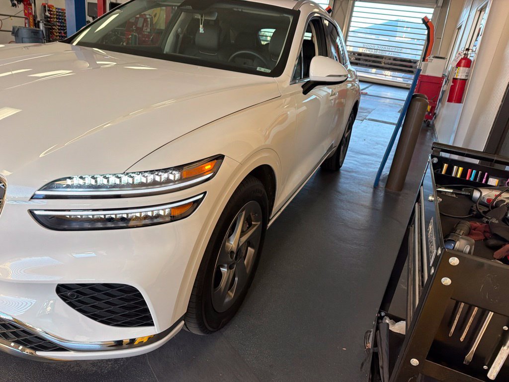 Used 2026 Genesis GV70 2.5T Select AWD/4WD image 5