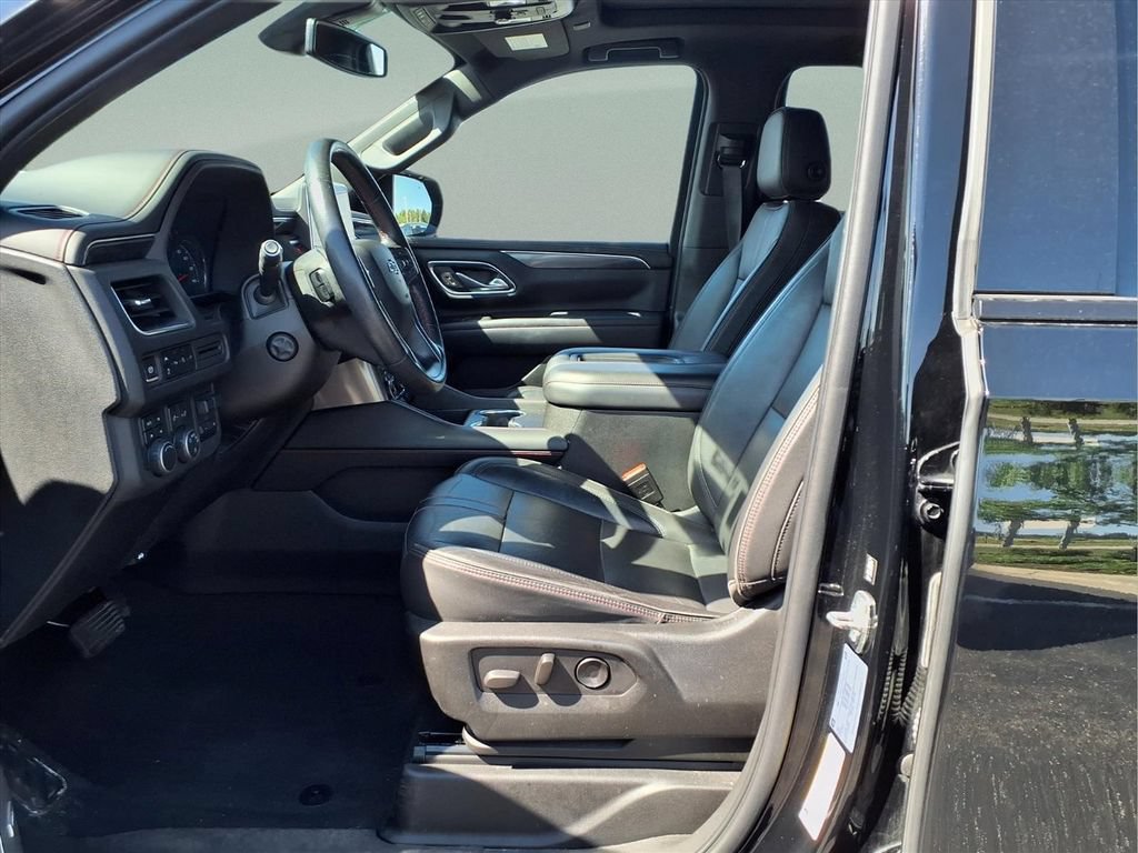 Certified 2021 Chevrolet Tahoe RST w/ Luxury Package AWD/4WD image 16