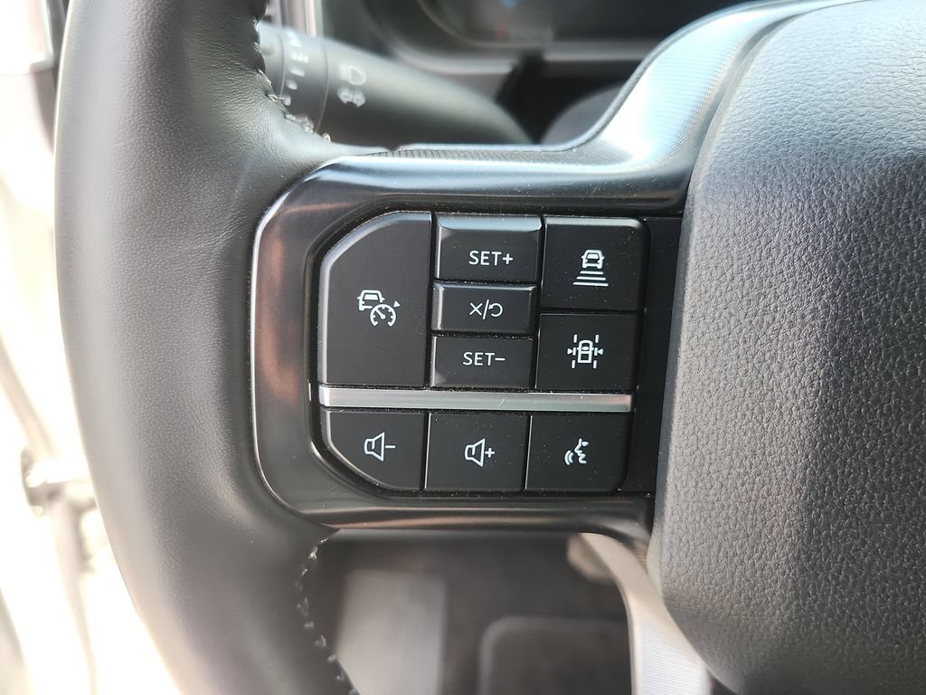 Used 2026 Ford F350 Platinum AWD/4WD image 23