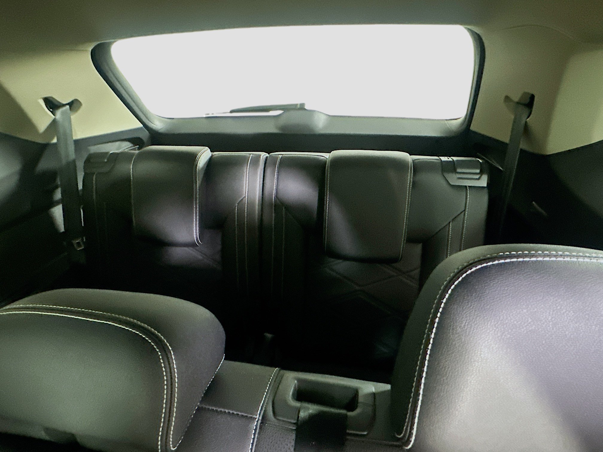 Used 2025 Volkswagen Atlas SE FWD image 27