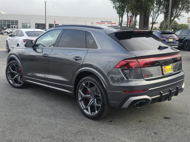New 2025 Audi RS Q8 performance image 4