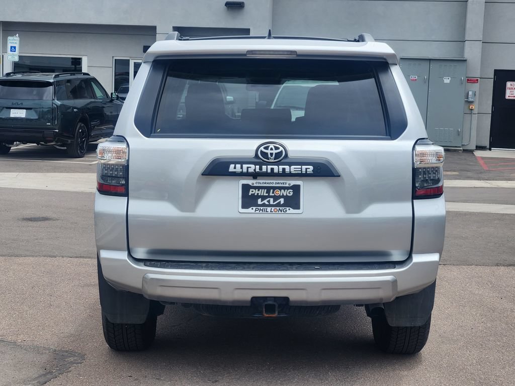 Used 2023 Toyota 4Runner TRD Off-Road Premium w/ Moonroof Package AWD/4WD image 6