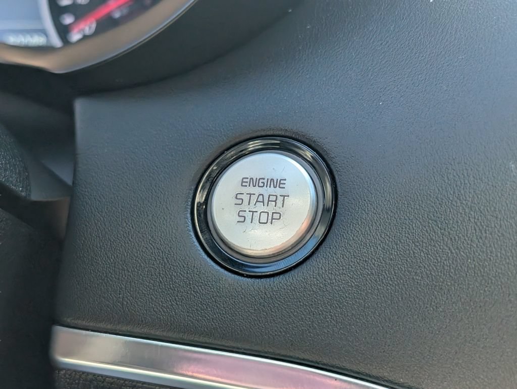 Used 2019 Kia Stinger GT2 AWD/4WD image 27