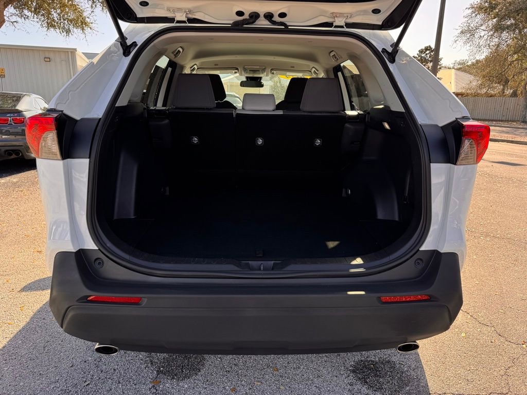 Used 2024 Toyota RAV4 XLE image 14