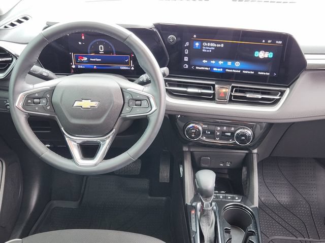 Used 2026 Chevrolet TrailBlazer LT w/ Convenience Package FWD image 27