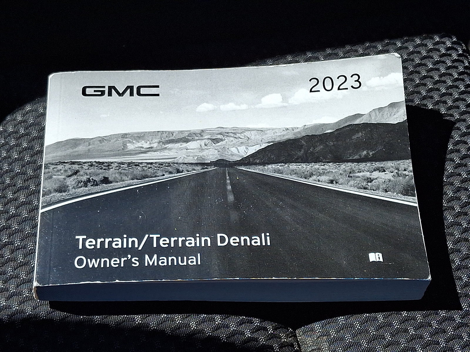 Certified 2023 GMC Terrain SLE w/ Driver Convenience Package AWD/4WD image 26