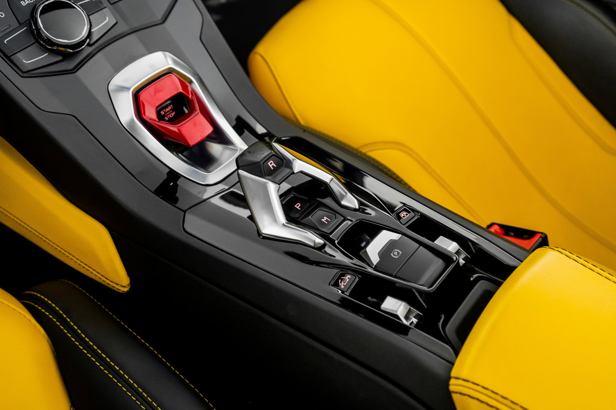 Used 2016 Lamborghini Huracan LP 610-4 image 34