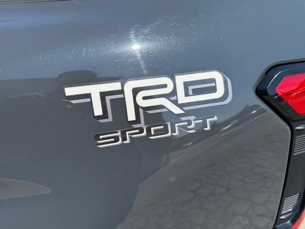 Used 2024 Toyota Tacoma TRD Sport AWD/4WD image 10
