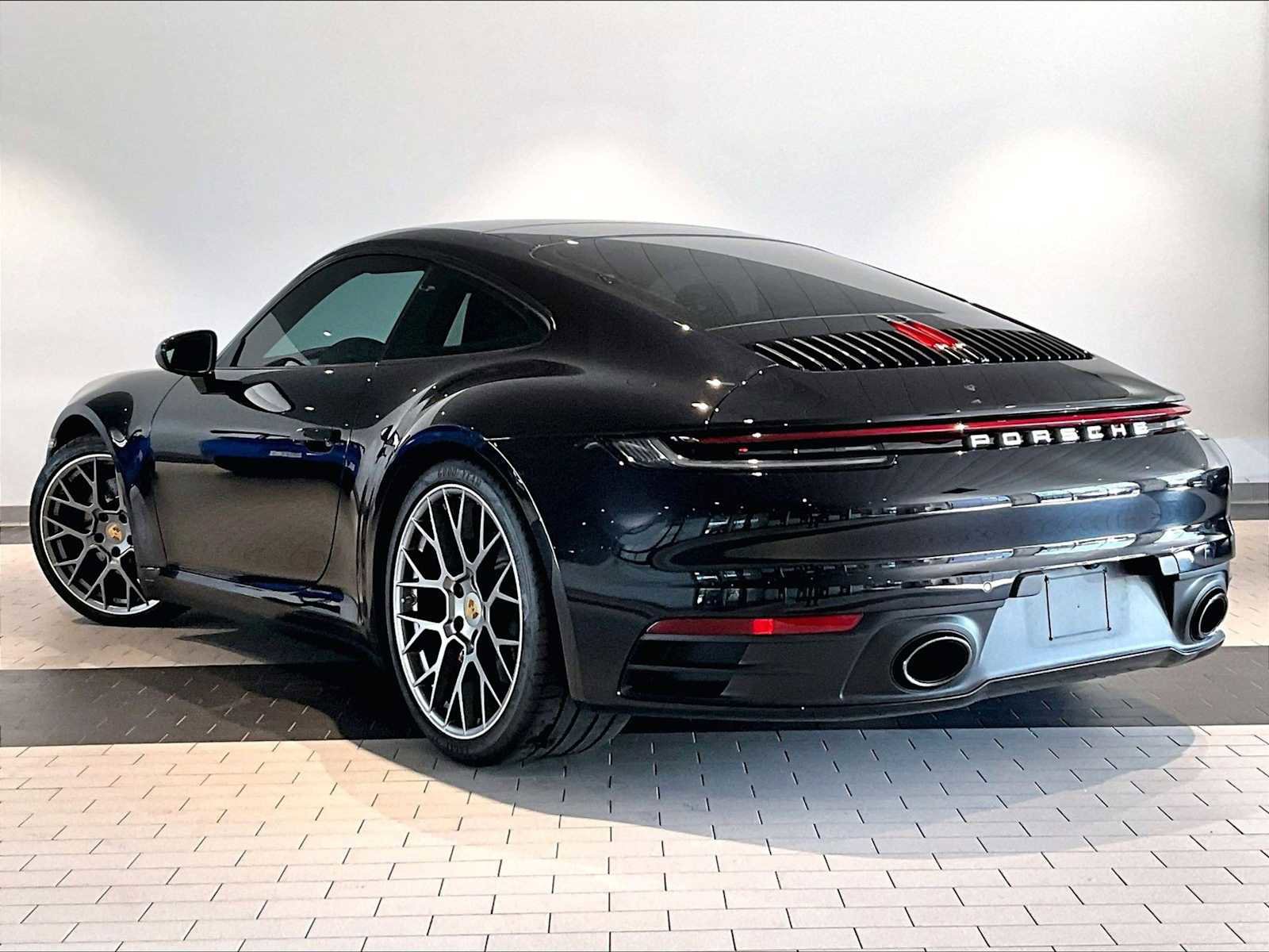Used 2020 Porsche 911 Carrera S image 3