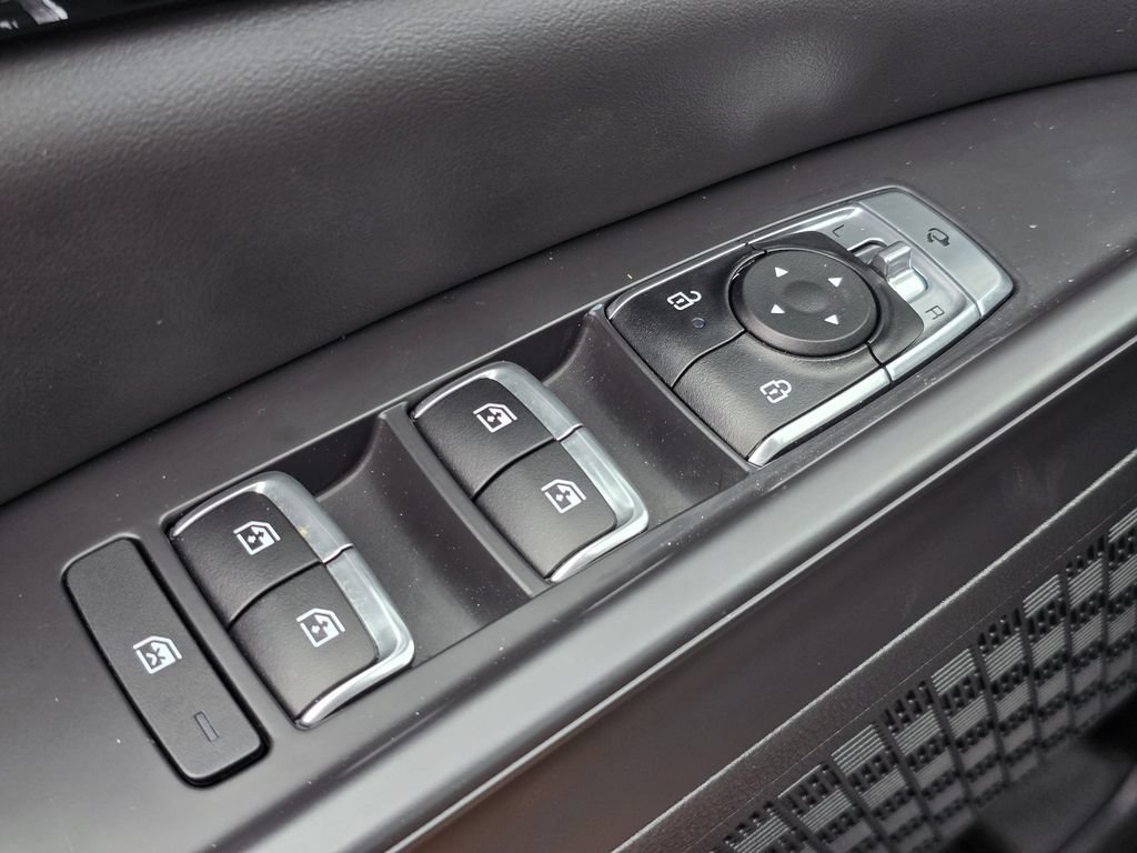 Certified 2025 Kia Carnival SX Prestige FWD image 28