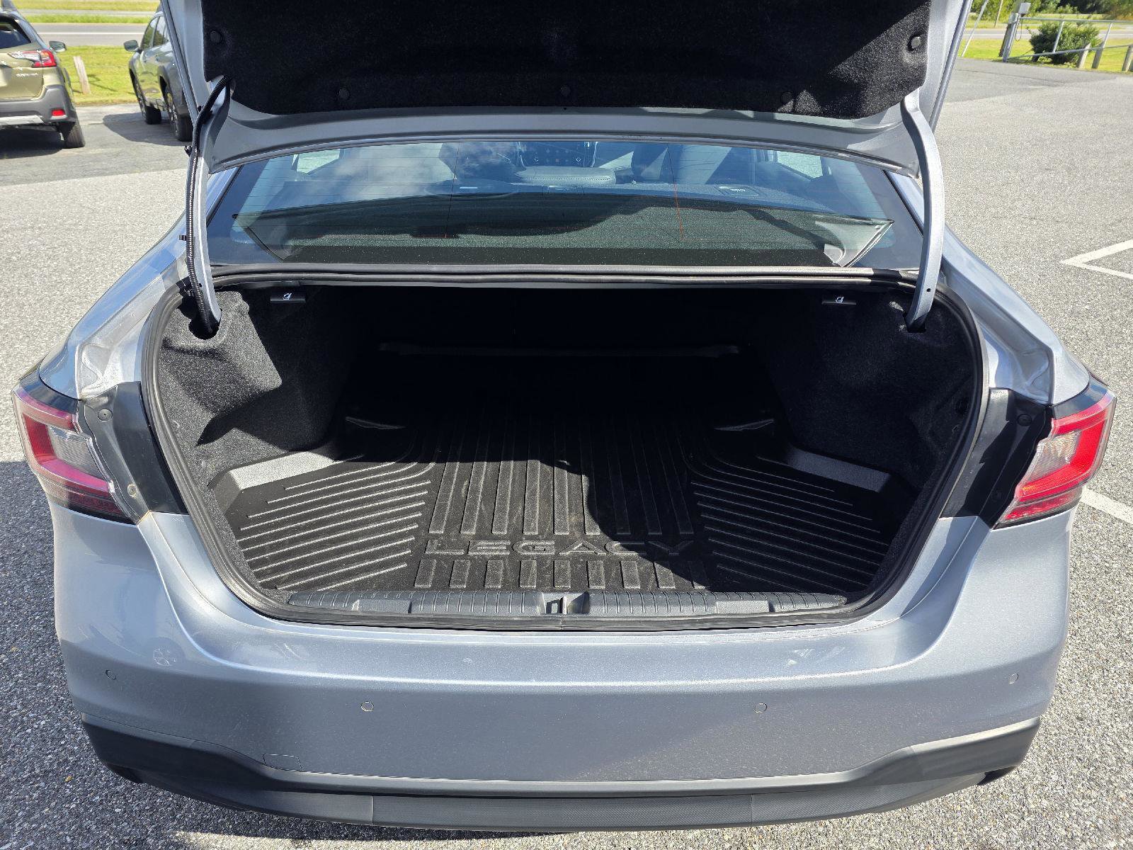 Used 2022 Subaru Legacy Limited image 17