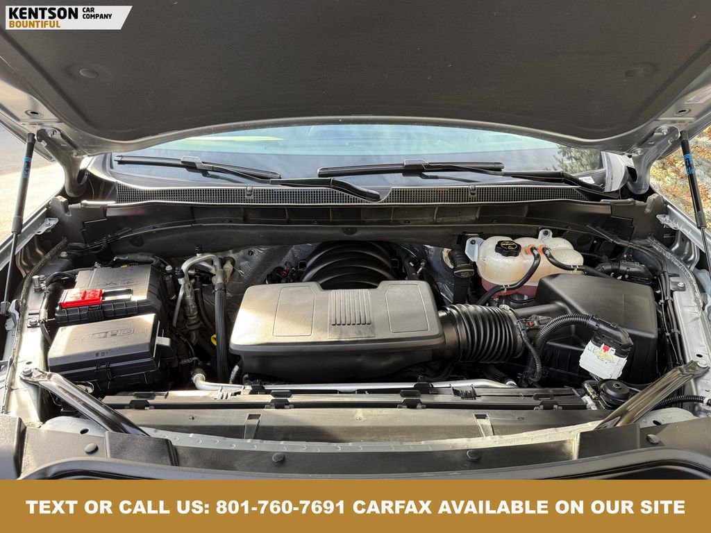 Used 2025 Chevrolet Suburban Z71 image 39