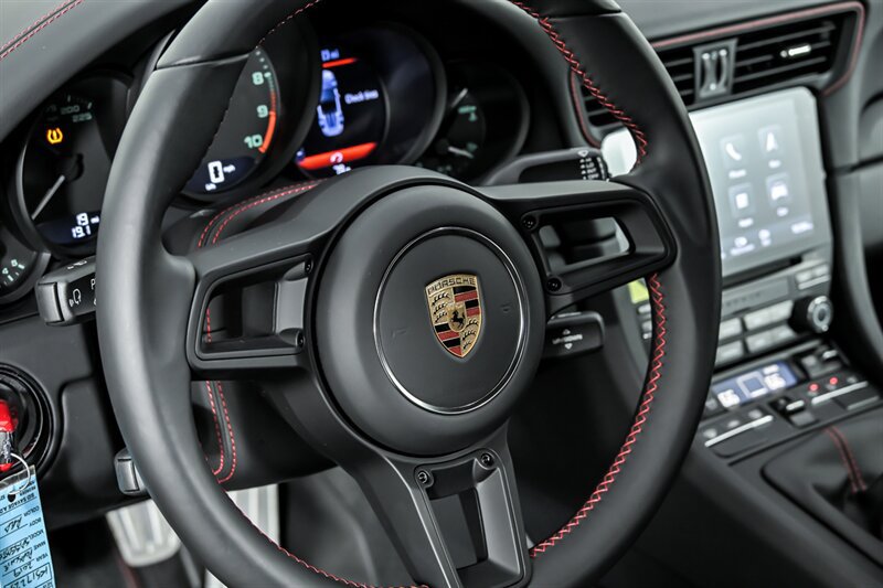 Used 2019 Porsche 911 Speedster RWD image 19