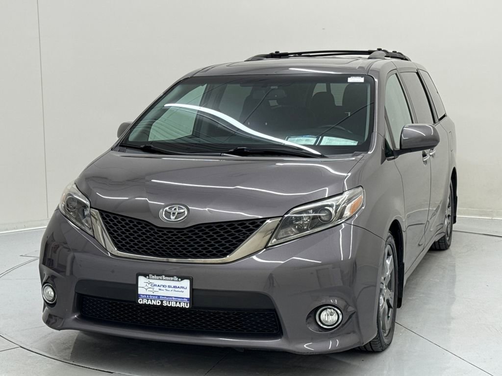 Used 2017 Toyota Sienna SE Premium