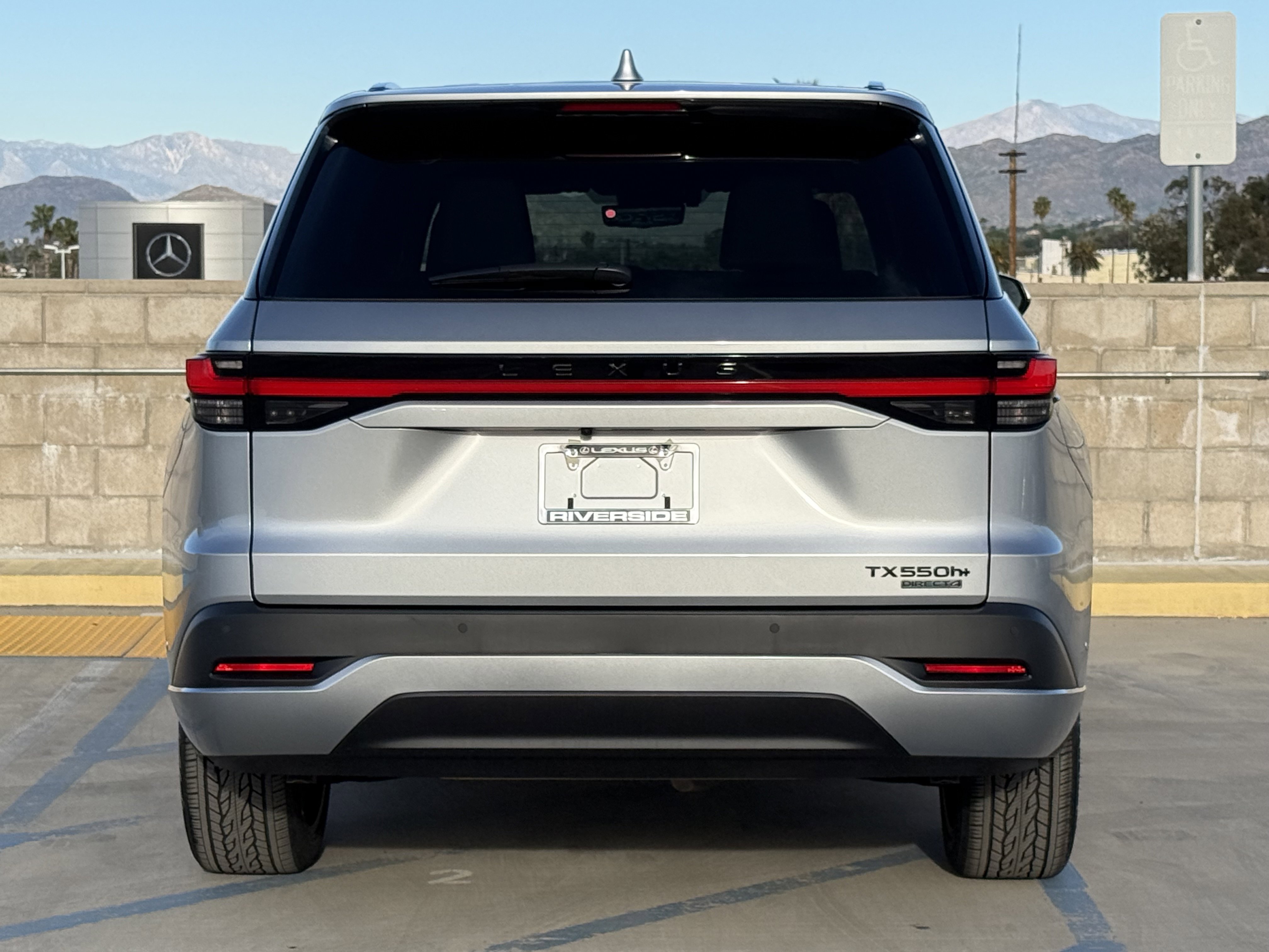 New 2026 Lexus TX 550h AWD Plug-In Hybrid image 10