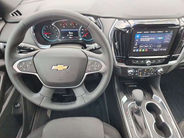 Used 2023 Chevrolet Traverse LT image 11