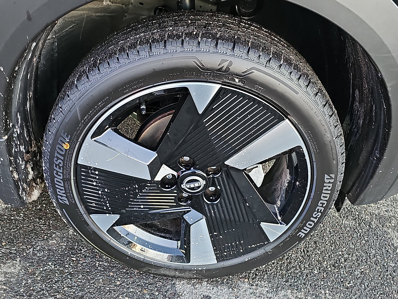 Certified 2025 Nissan Kicks SR AWD/4WD image 9