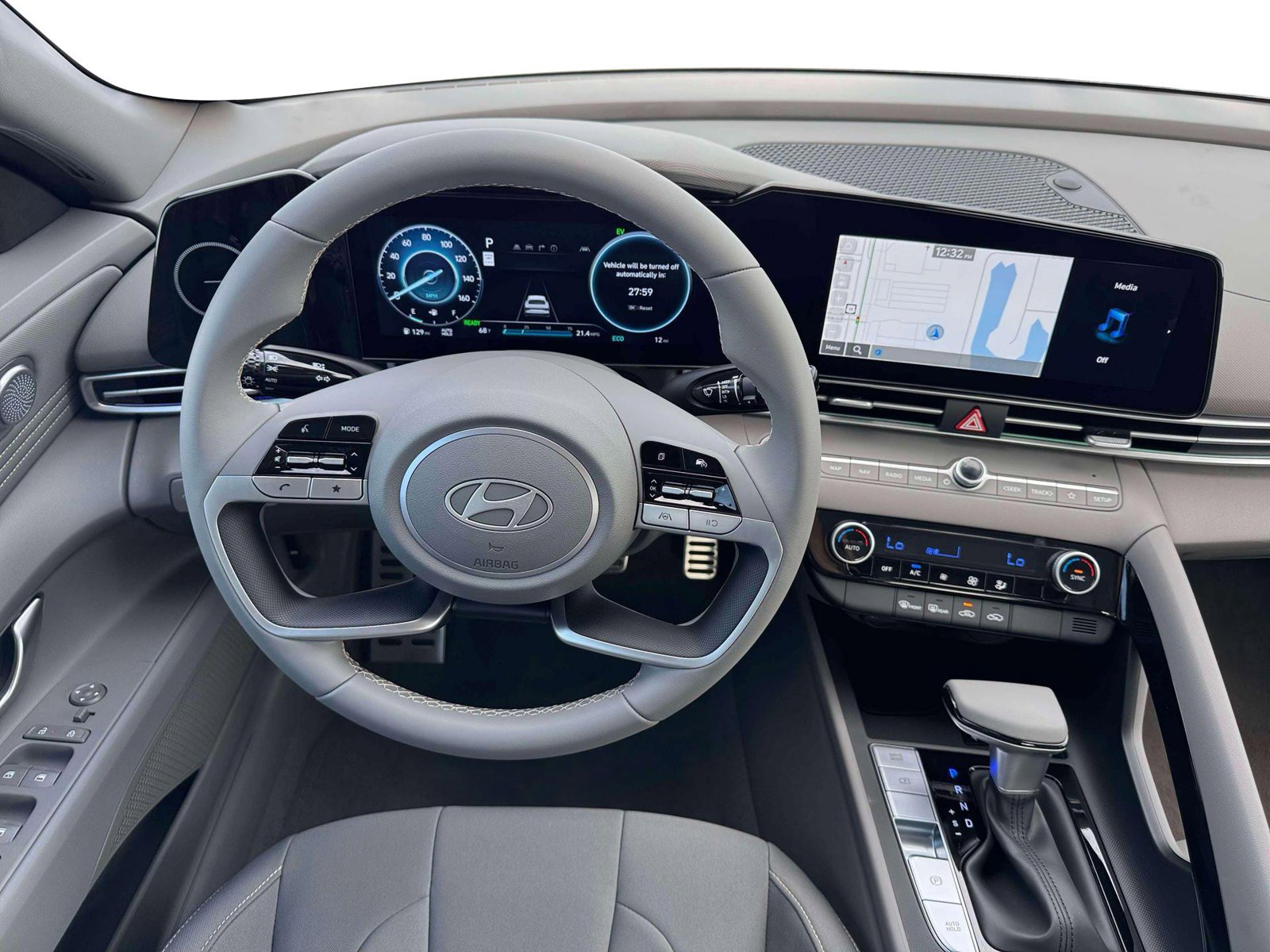 New 2026 Hyundai Elantra Sport FWD image 17