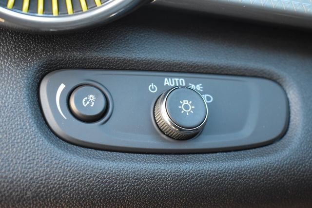 New 2026 Chevrolet Trax LT w/ Sunroof Package image 21