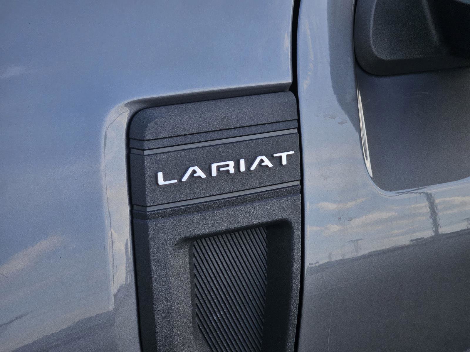 Used 2022 Ford Maverick Lariat image 7