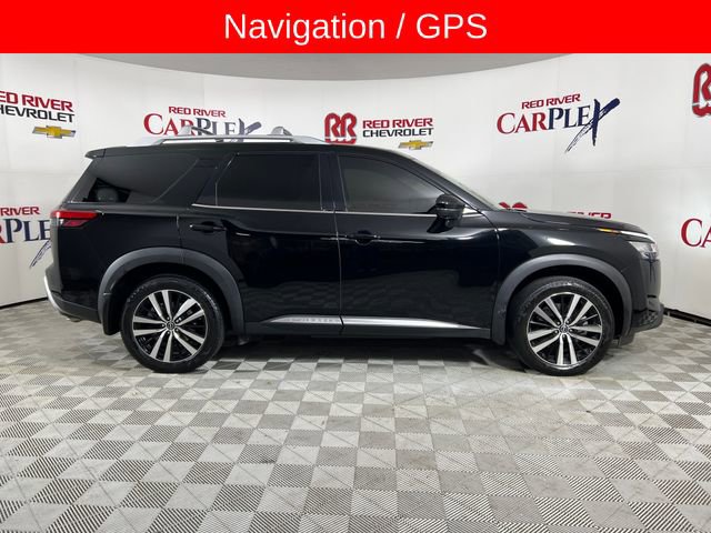 Used 2024 Nissan Pathfinder Platinum w/ Cargo Package image 10