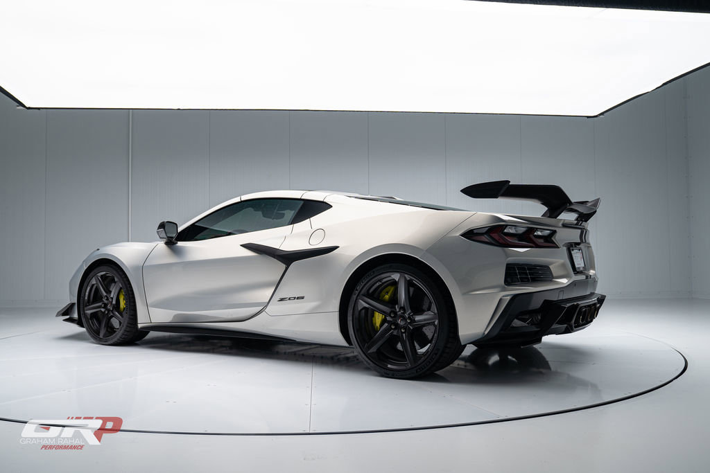 Used 2023 Chevrolet Corvette Z06 w/ Stealth Interior Trim Package image 5