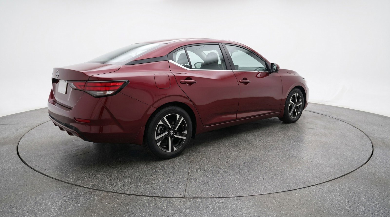 Used 2025 Nissan Sentra SV FWD image 9