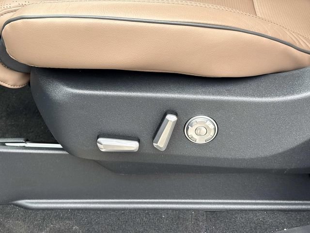 New 2026 Lincoln Navigator L Black Label image 24