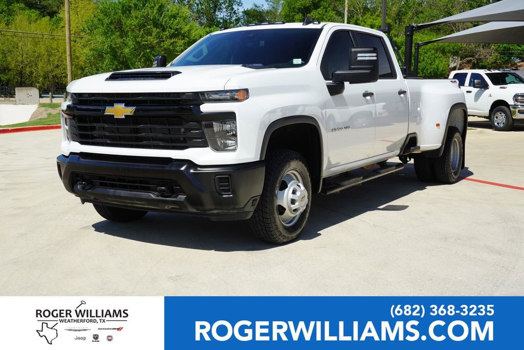 Used 2024 Chevrolet Silverado 3500 W/T image 1