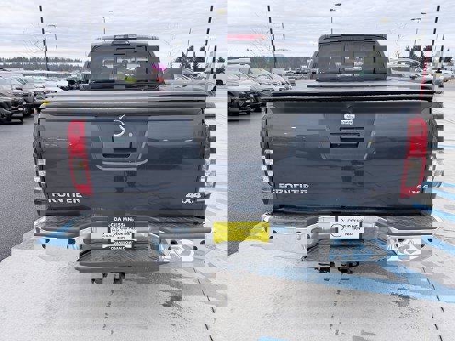 Used 2017 Nissan Frontier SV image 8