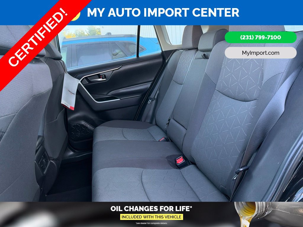 Used 2024 Toyota RAV4 AWD Hybrid image 24