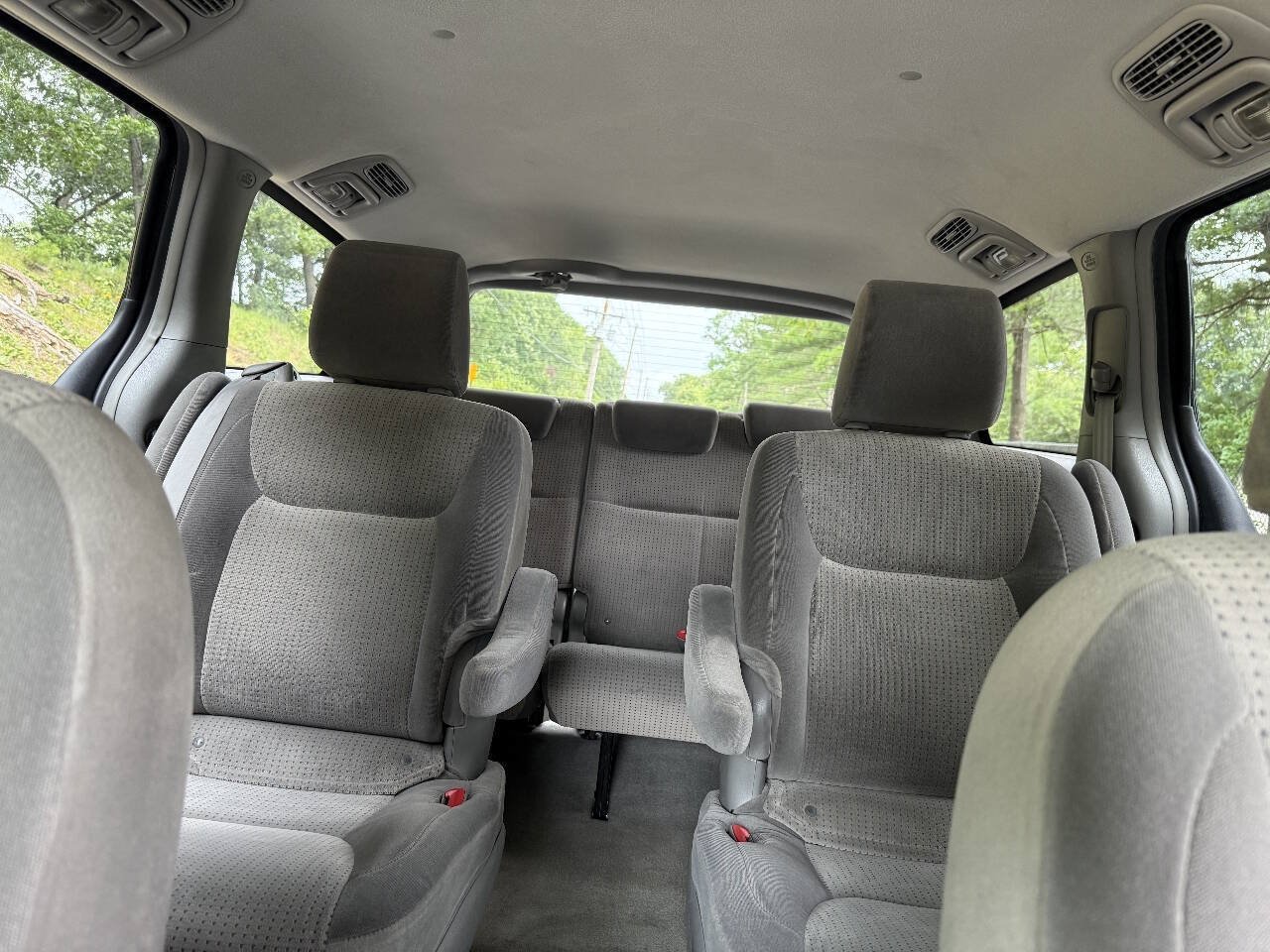 Used 2010 Toyota Sienna LE FWD image 26