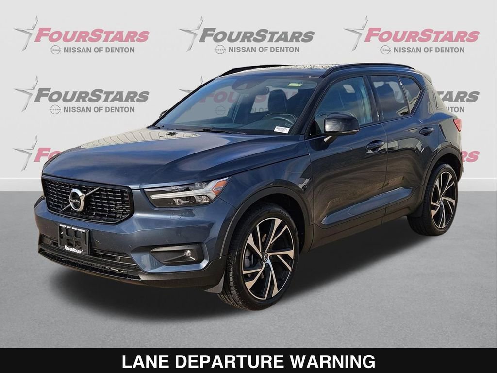Used 2022 Volvo XC40 T5 R-Design w/ Climate Package image 9