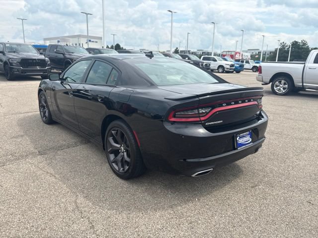 Used 2017 Dodge Charger R/T w/ Plus Group RWD image 11