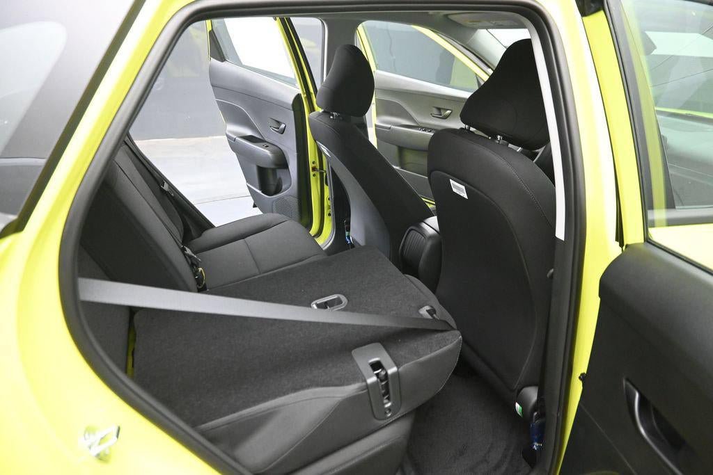 New 2027 Hyundai Kona SE FWD image 28