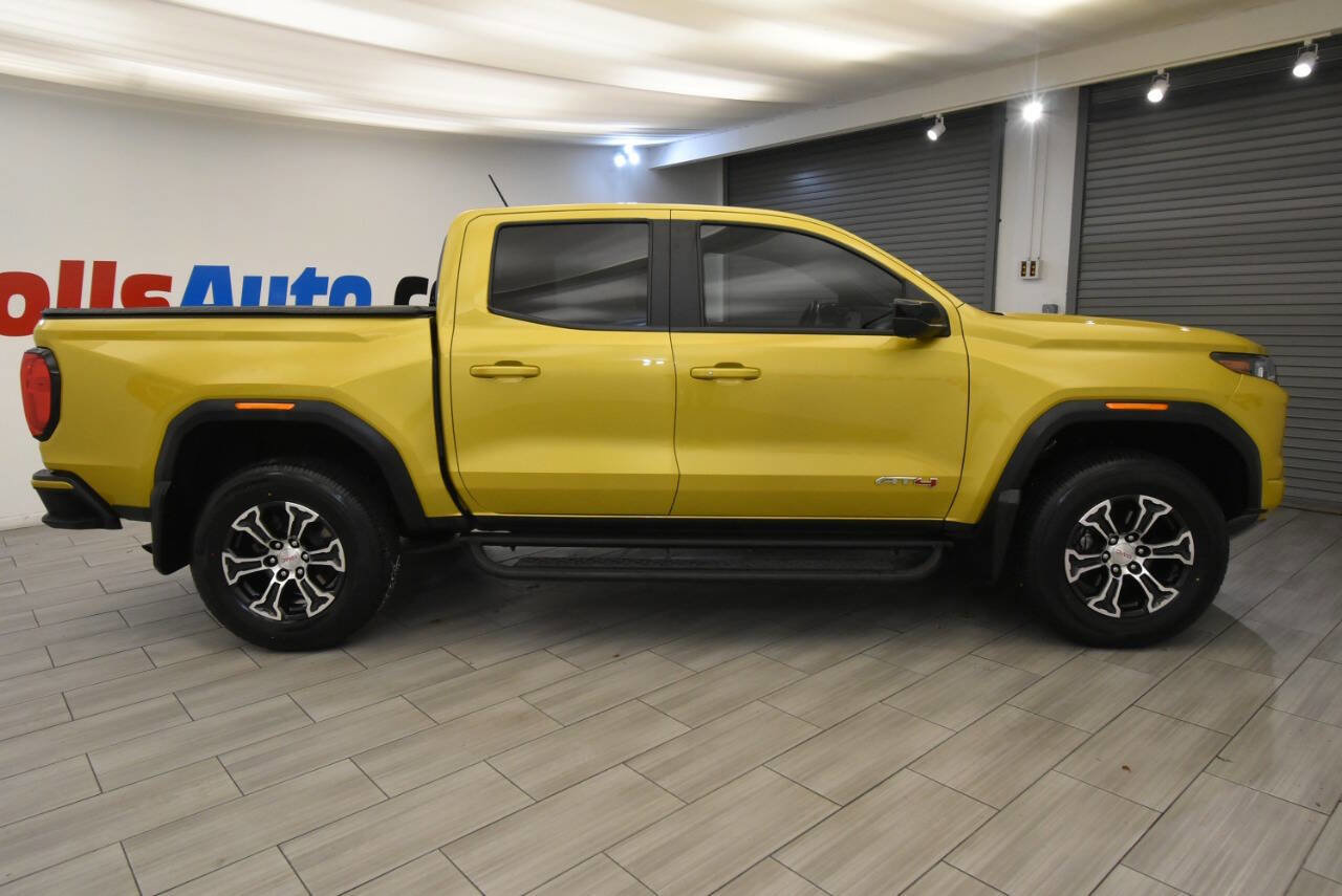 Used 2023 GMC Canyon AT4 w/ AT4 Premium Package AWD/4WD image 6