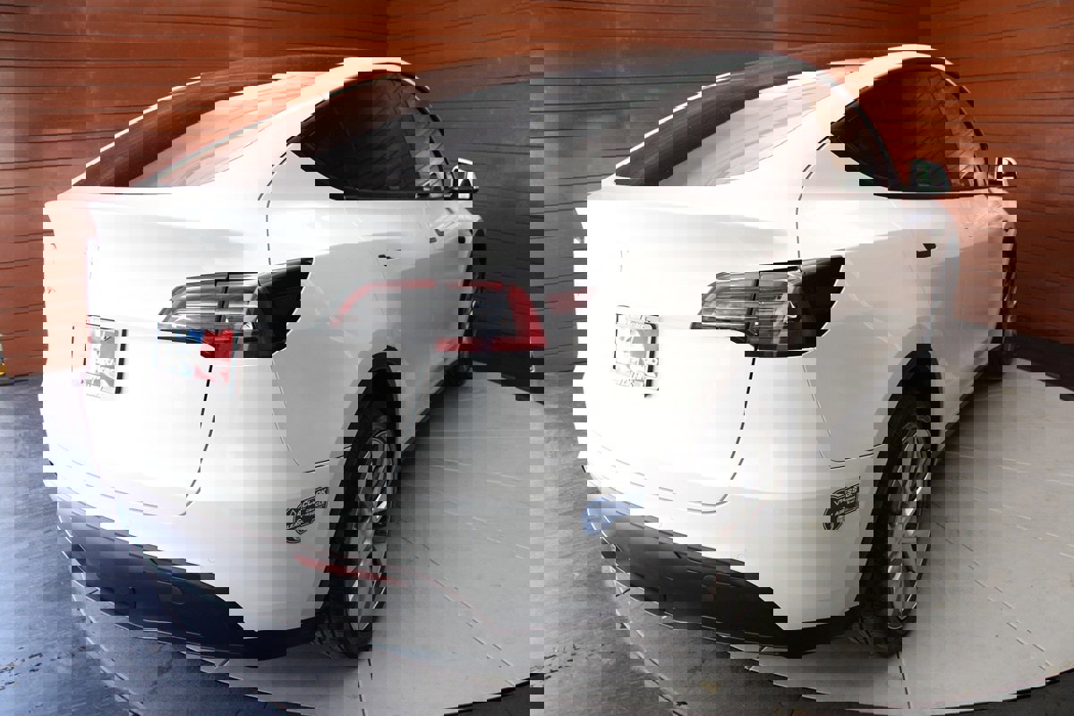 Used 2021 Tesla Model Y Long Range image 5