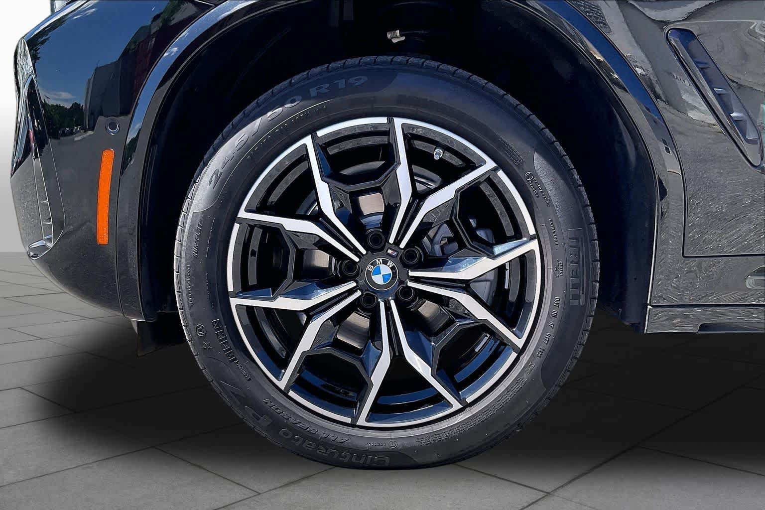 Used 2024 BMW X3 xDrive30i w/ Premium Package w/ZPA AWD/4WD image 10