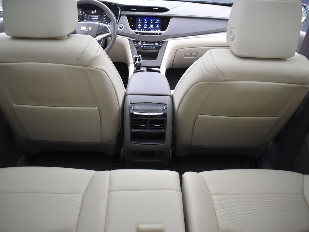 Certified 2023 Cadillac XT5 Premium Luxury image 28