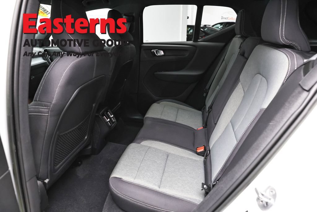 Used 2023 Volvo XC40 B5 Core AWD/4WD image 21
