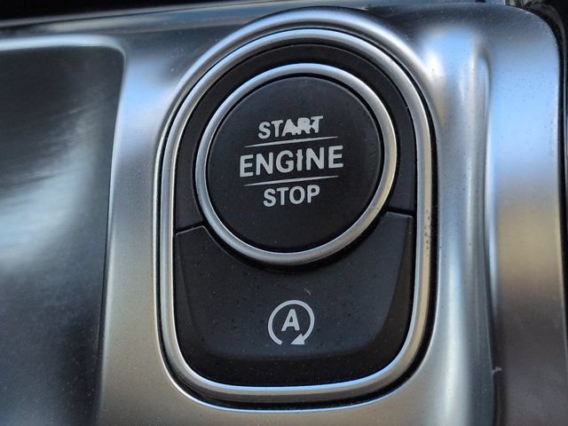 Used 2021 Mercedes-Benz GLB 250 4MATIC image 28
