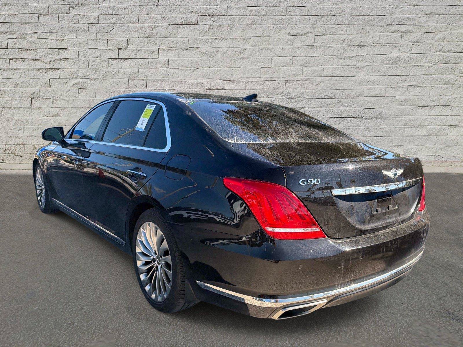 Used 2019 Genesis G90 5.0 Ultimate RWD image 5